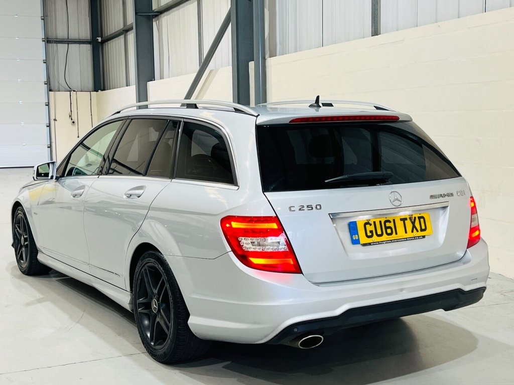 Used Mercedes-Benz C Class 2011 for sale - 77890863: Photo 17