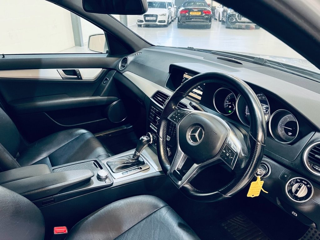 Used Mercedes-Benz C Class 2011 for sale - 77890863: Photo 35