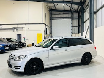 Used Mercedes-Benz C Class 2011 for sale - 77890863: Photo