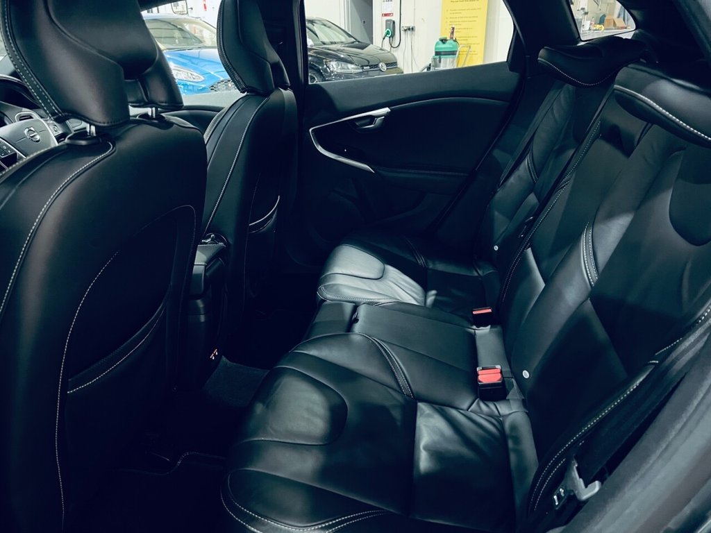 Used Volvo V40 2019 for sale - 77703517: Photo 16