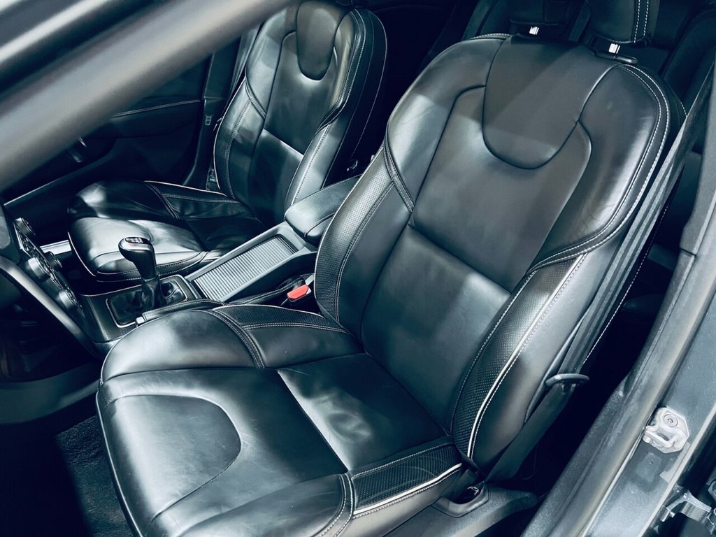 Used Volvo V40 2019 for sale - 77703517: Photo 3