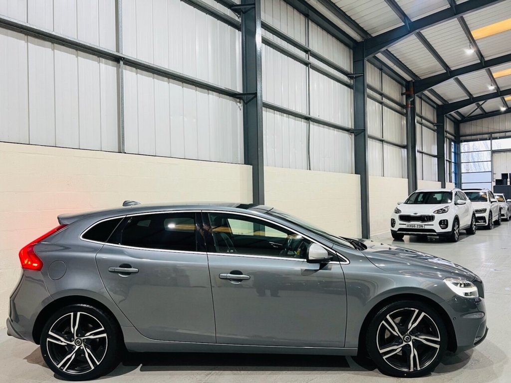 Used Volvo V40 2019 for sale - 77703517: Photo 5