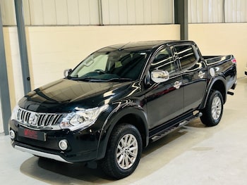 Used Mitsubishi L200 2015 for sale - 76106013: Photo