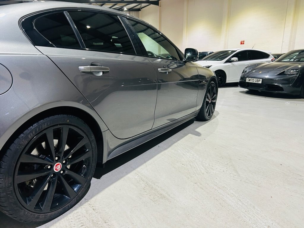 Used Jaguar XE 2018 for sale - 76740425: Photo 10