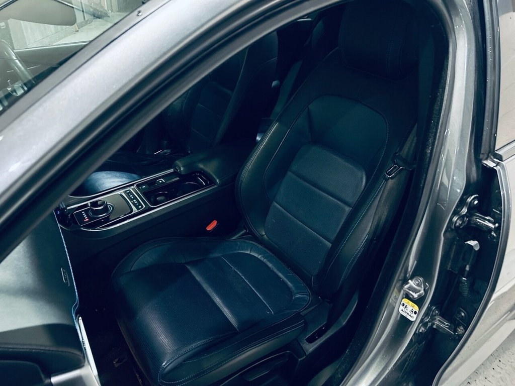 Used Jaguar XE 2018 for sale - 76740425: Photo 14