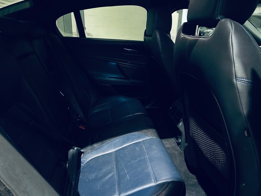 Used Jaguar XE 2018 for sale - 76740425: Photo 15