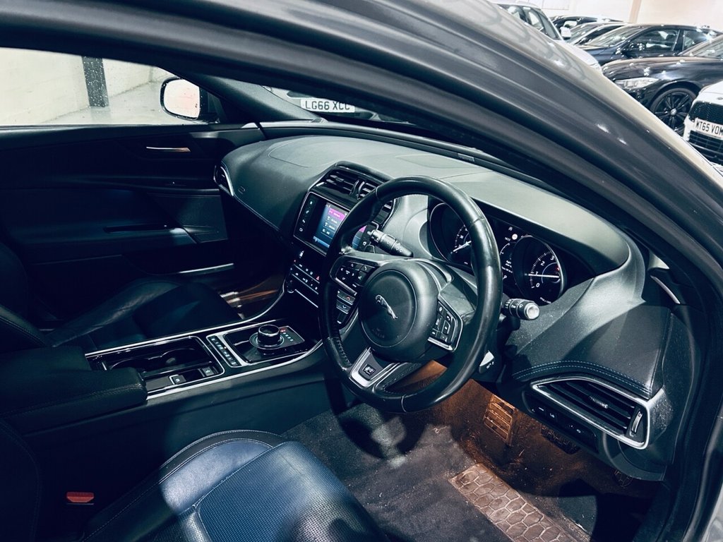 Used Jaguar XE 2018 for sale - 76740425: Photo 18