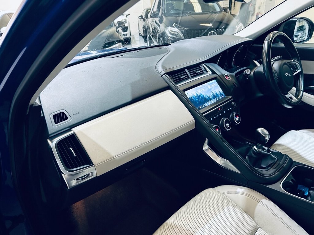 Used Jaguar E-Pace 2019 for sale - 76725104: Photo 14