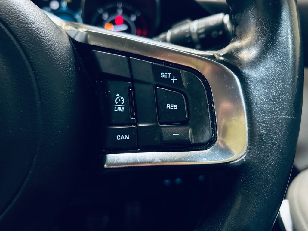 Used Jaguar E-Pace 2019 for sale - 76725104: Photo 23