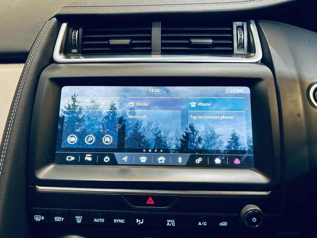 Used Jaguar E-Pace 2019 for sale - 76725104: Photo 29