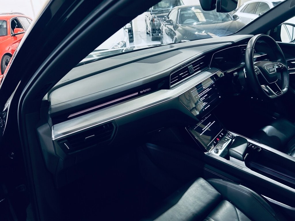 Used Audi e-tron 2021 for sale - 76509376: Photo 4