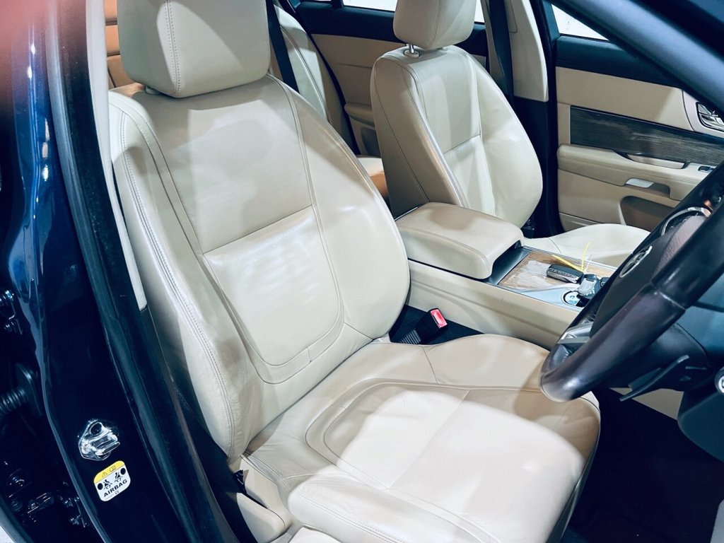 Used Jaguar XF 2014 for sale - 77534990: Photo 3