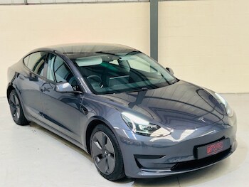 2022 (22) - Standard Range Plus Saloon 4dr Electric Auto RWD (241 bhp)