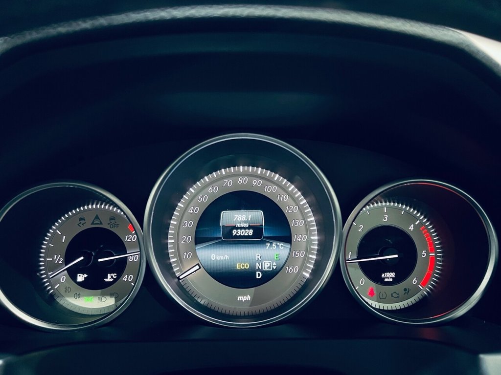 Used Mercedes-Benz E Class 2015 for sale - 77383883: Photo 8