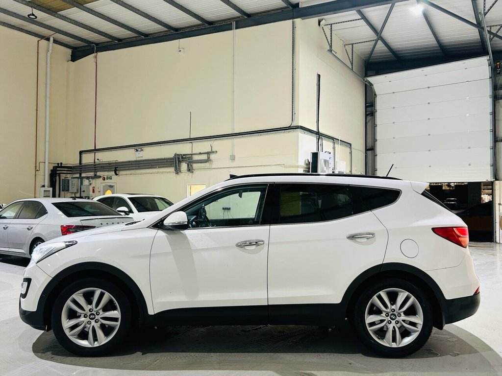 Used Hyundai Santa Fe 2014 for sale - 76950301: Photo 11