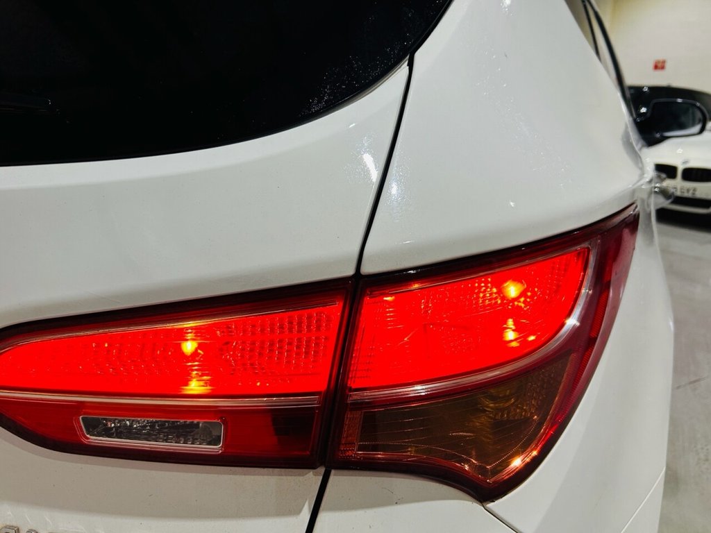 Used Hyundai Santa Fe 2014 for sale - 76950301: Photo 14