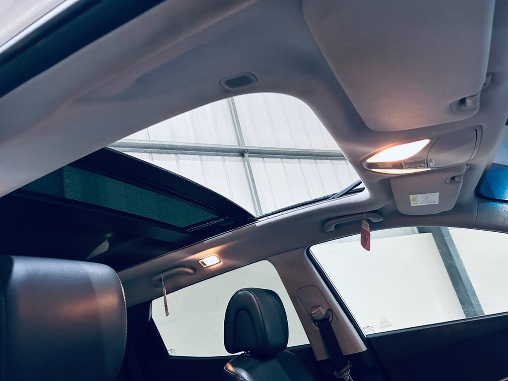 Used Hyundai Santa Fe 2014 for sale - 76950301: Photo 3