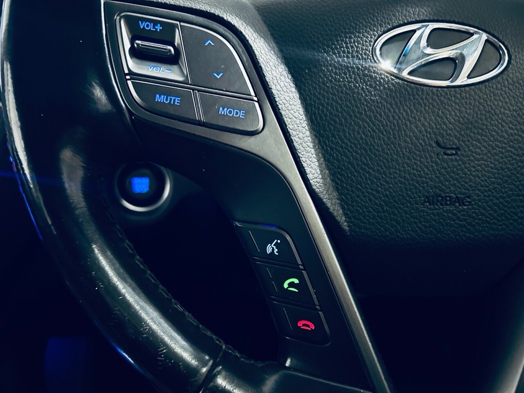 Used Hyundai Santa Fe 2014 for sale - 76950301: Photo 30