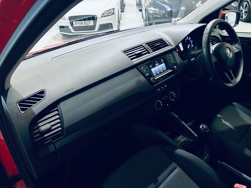 Used Skoda Fabia 2015 for sale - 76642901: Photo 11