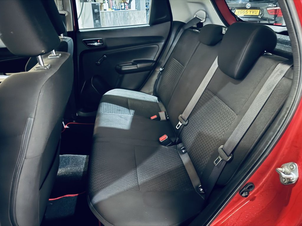 Used Suzuki Swift 2018 for sale - 76256247: Photo 9
