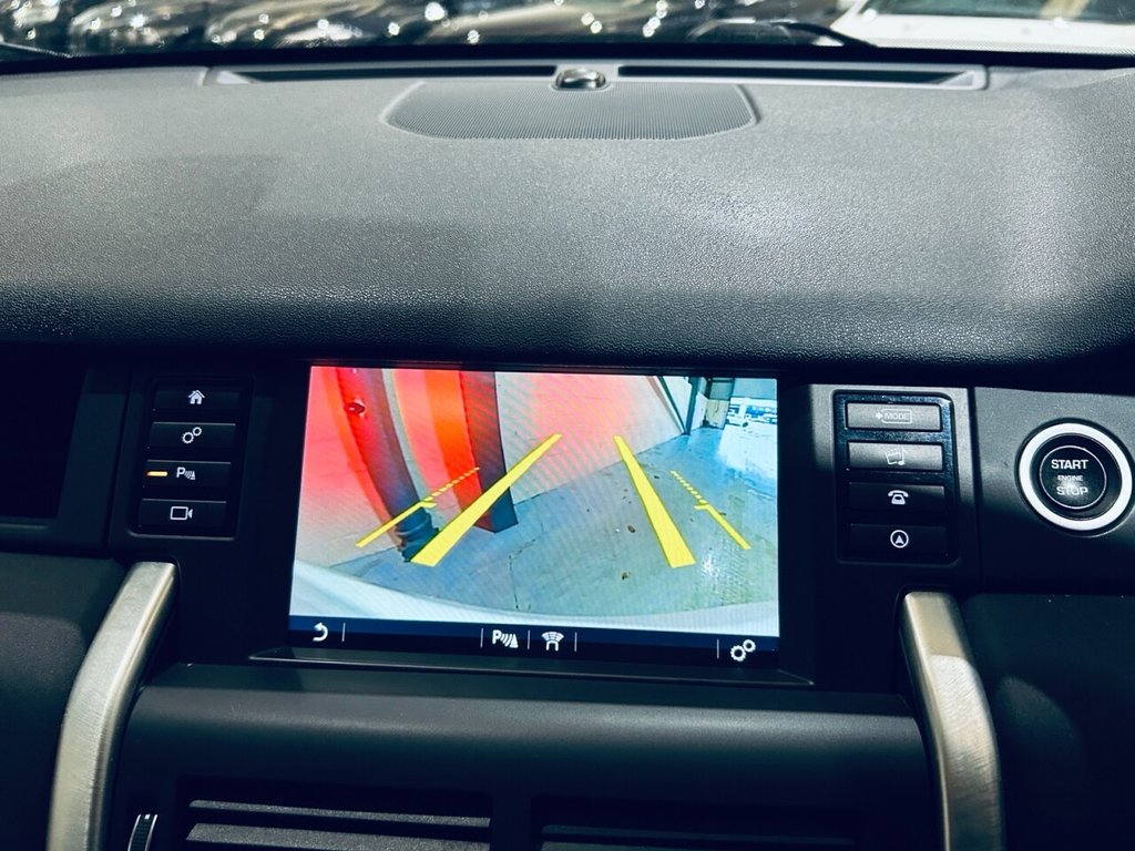 Used Land Rover Discovery Sport 2018 for sale - 76768304: Photo 2