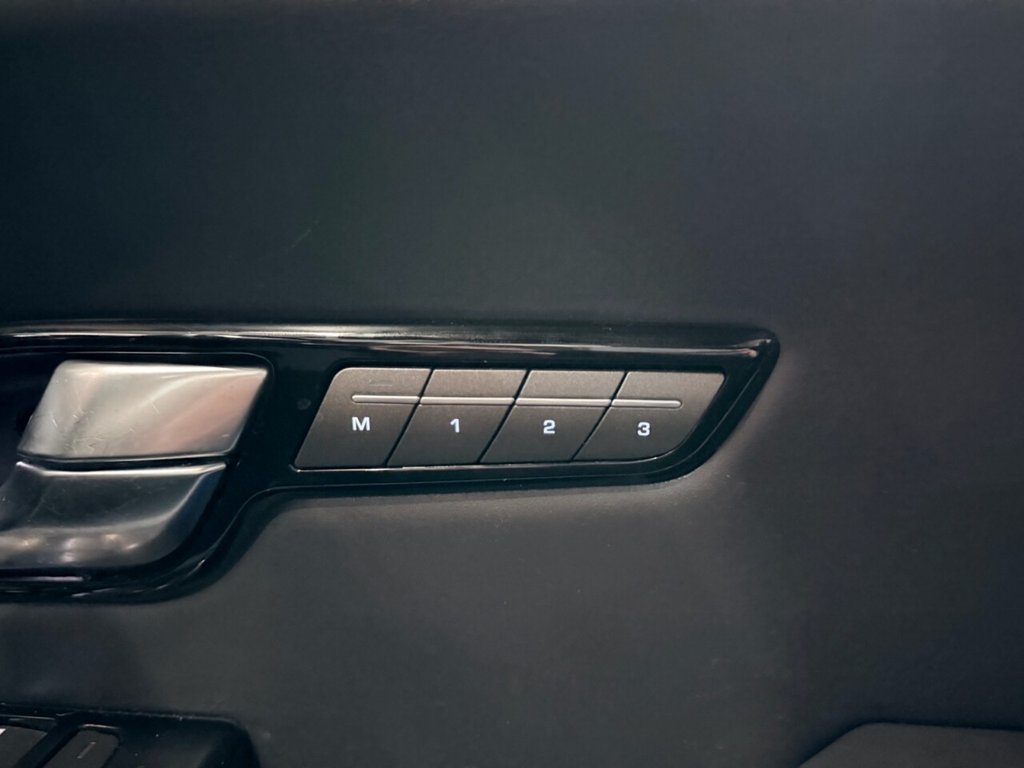 Used Land Rover Range Rover Evoque 2018 for sale - 77110802: Photo 13