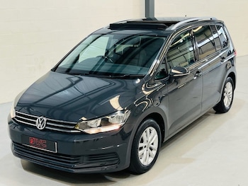Used Volkswagen Touran 2017 for sale - 78525357: Photo