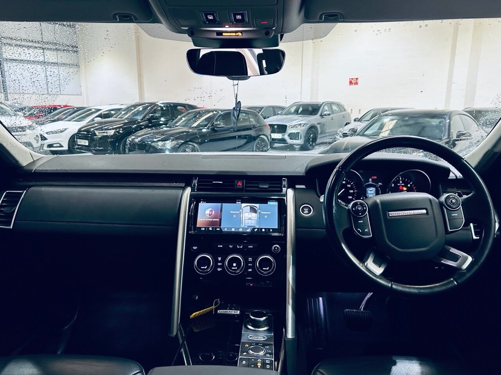 Used Land Rover Discovery 2017 for sale - 76768487: Photo 4