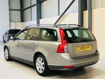 Used Volvo V50 2008 for sale - 75528213: Photo
