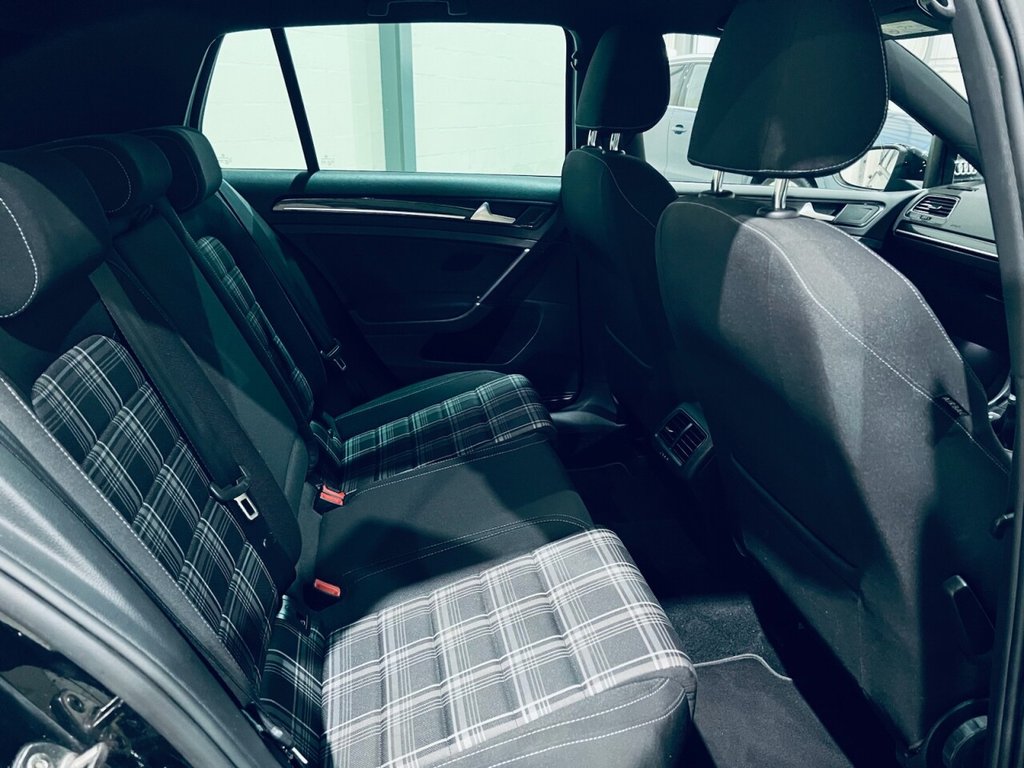 Used Volkswagen Golf 2015 for sale - 77452244: Photo 17
