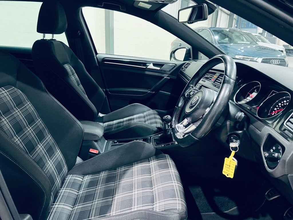 Used Volkswagen Golf 2015 for sale - 77452244: Photo 19