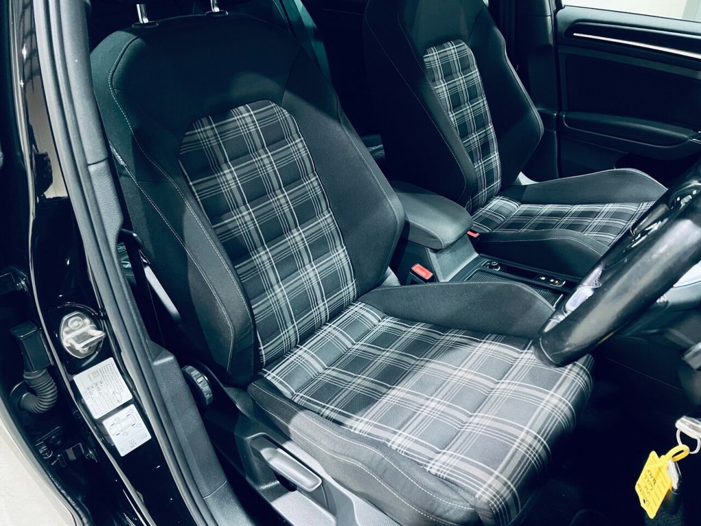 Used Volkswagen Golf 2015 for sale - 77452244: Photo 21