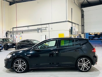 Used Volkswagen Golf 2015 for sale - 77452244: Photo