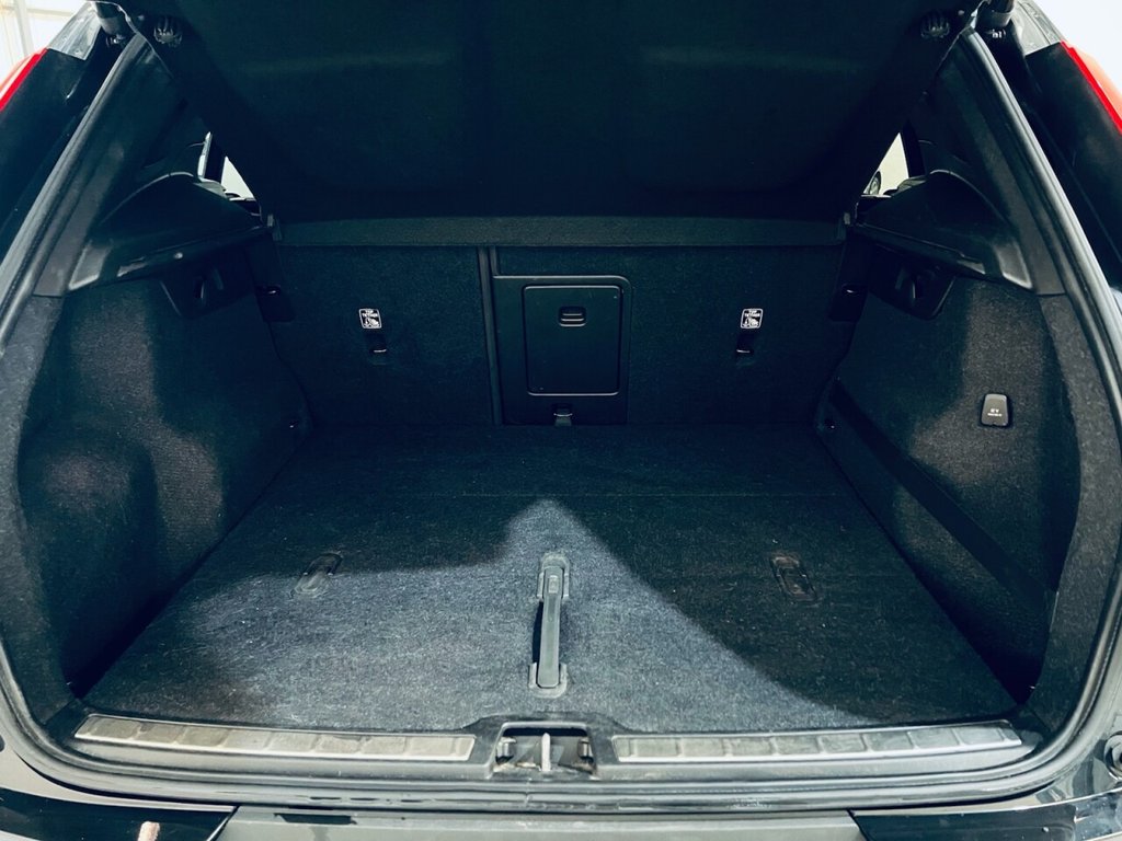 Used Volvo XC40 2019 for sale - 77765192: Photo 26