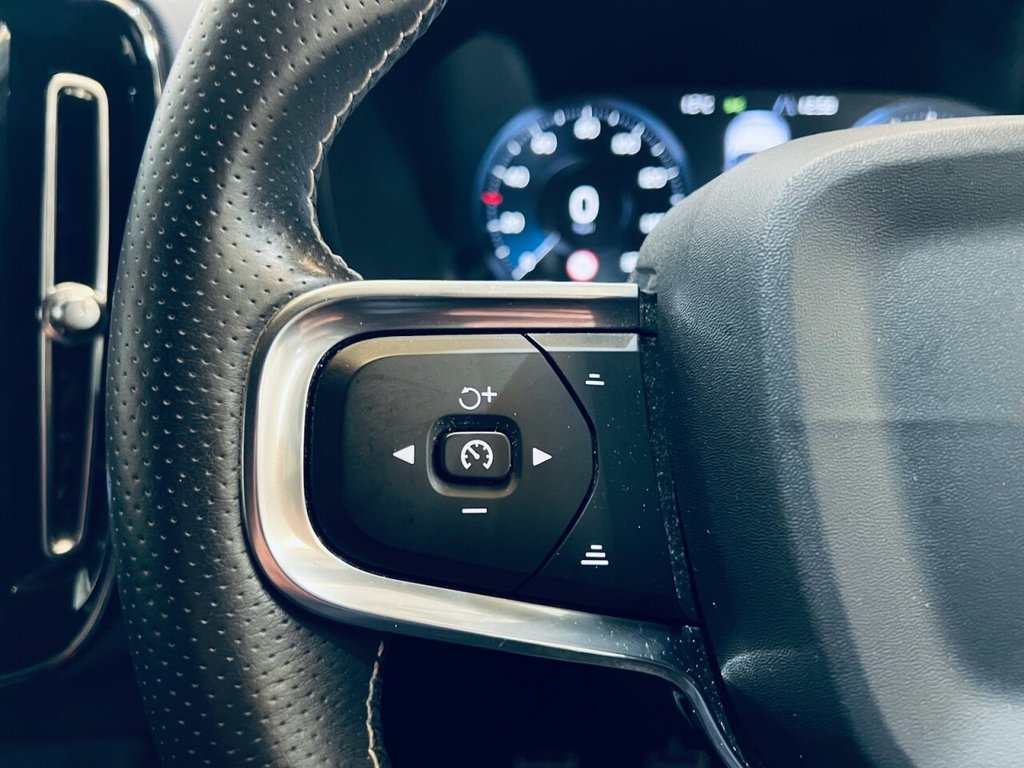 Used Volvo XC40 2019 for sale - 77765192: Photo 36