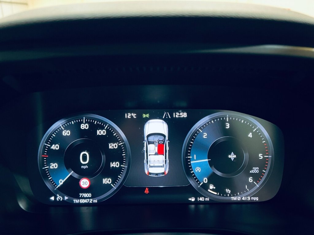 Used Volvo XC40 2019 for sale - 77765192: Photo 37