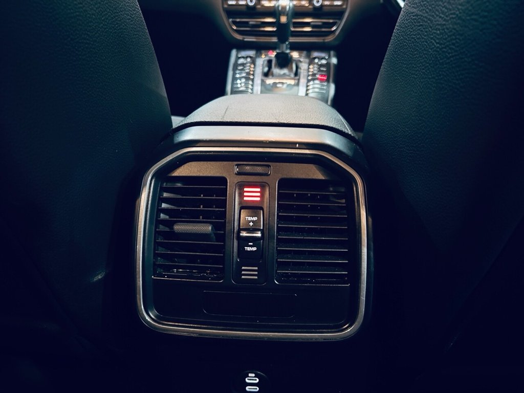 Used Porsche Macan 2019 for sale - 76883703: Photo 18