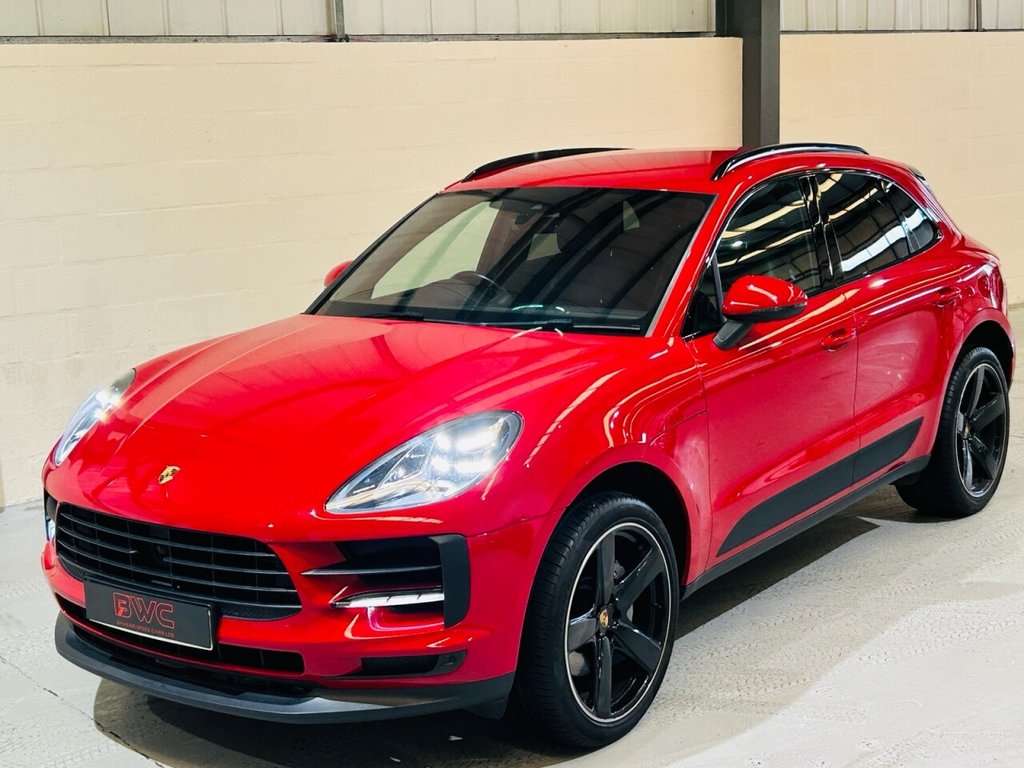 Used Porsche Macan 2019 for sale - 76883703: Photo 2