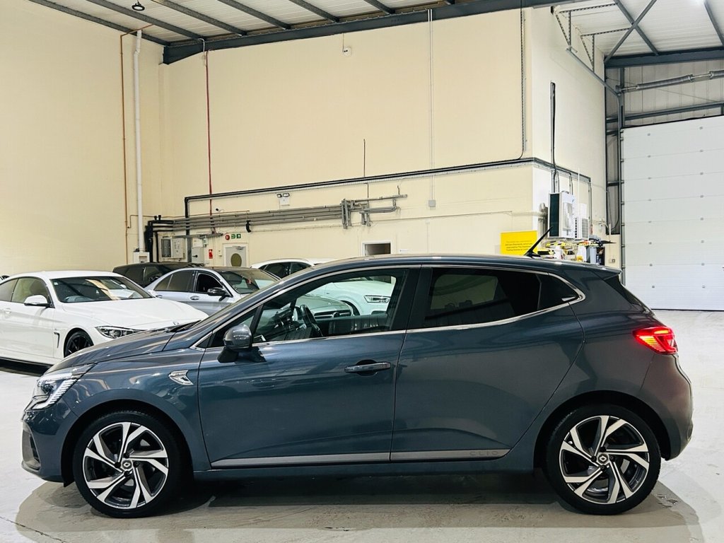 Used Renault Clio 2021 for sale - 76986332: Photo 12