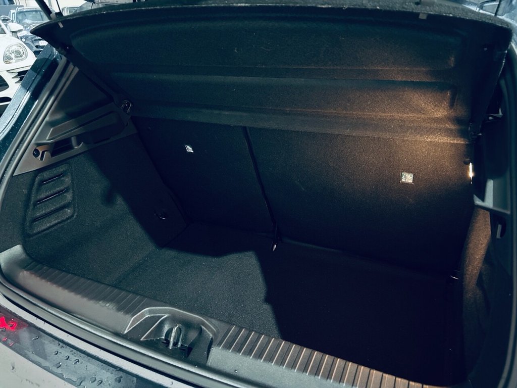 Used Renault Clio 2021 for sale - 76986332: Photo 17