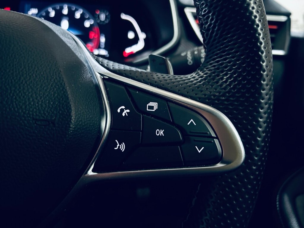 Used Renault Clio 2021 for sale - 76986332: Photo 27