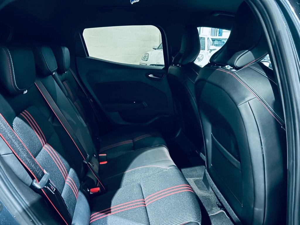 Used Renault Clio 2021 for sale - 76986332: Photo 9