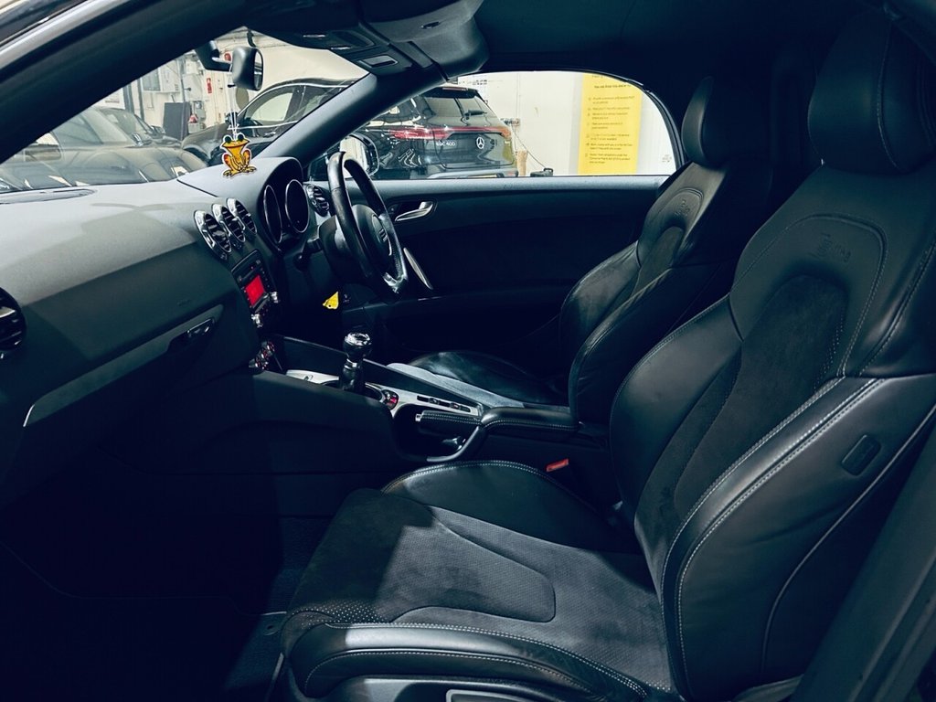 Used Audi TT 2011 for sale - 76788071: Photo 15