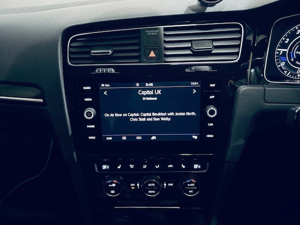 Used Volkswagen Golf 2019 for sale - 76223436: Photo 26