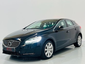 Used Volvo V40 2018 for sale - 79250014: Photo