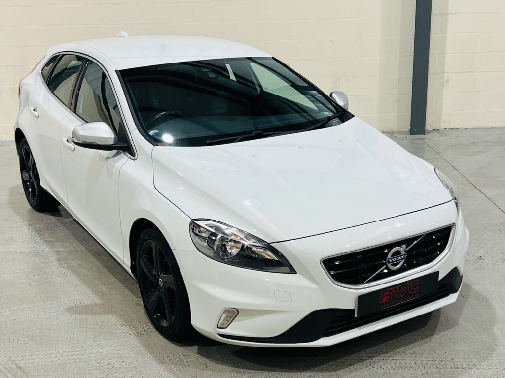 Used Volvo V40 2015 for sale - 77287686: Photo 1