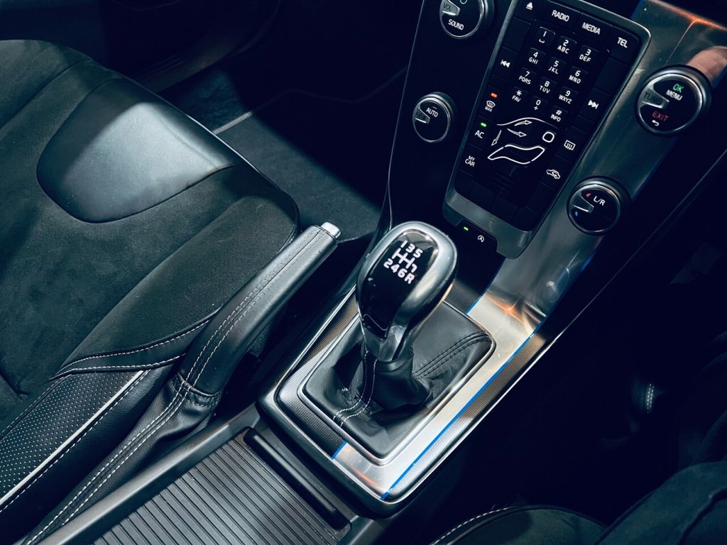 Used Volvo V40 2015 for sale - 77287686: Photo 16