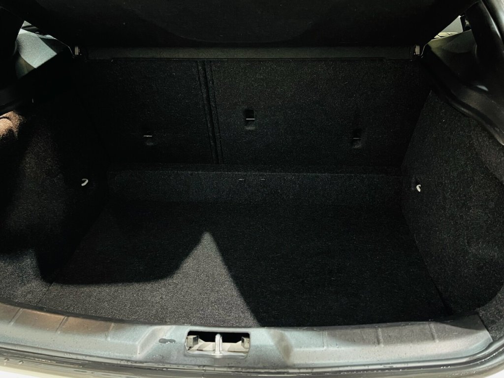 Used Volvo V40 2015 for sale - 77287686: Photo 19