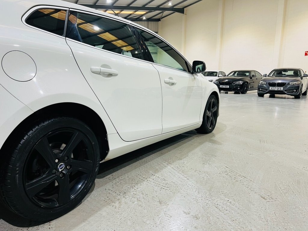 Used Volvo V40 2015 for sale - 77287686: Photo 20