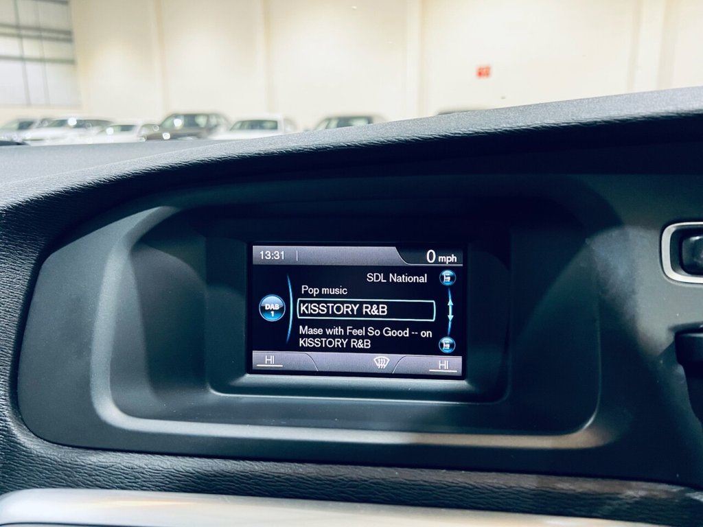 Used Volvo V40 2015 for sale - 77287686: Photo 26